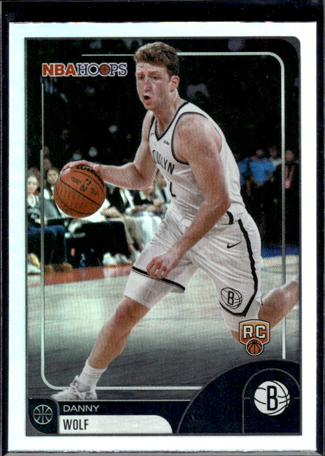 2025-26 Hoops #246 Danny Wolf Base – front