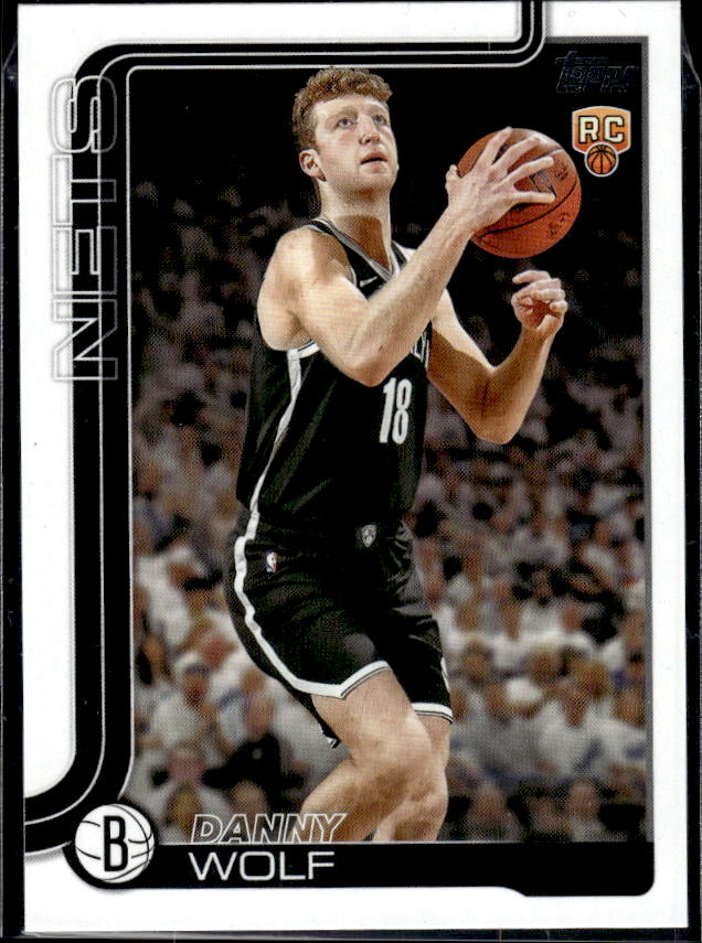 2025-26 Topps #227 Danny Wolf RC - framsida