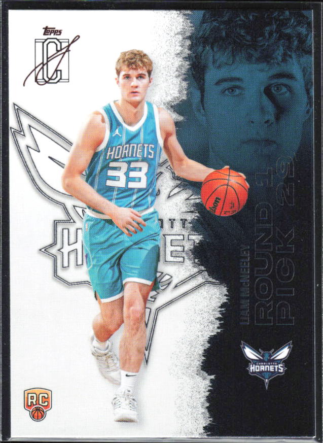 2025-26 Topps Signature Class #139 Liam McNeeley - framsida