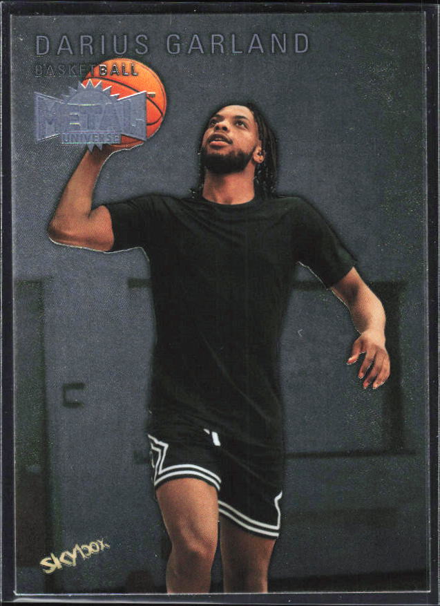 2024 SkyBox Metal Universe Champions #RMU-6 Darius Garland 1999-00 Retro - framsida