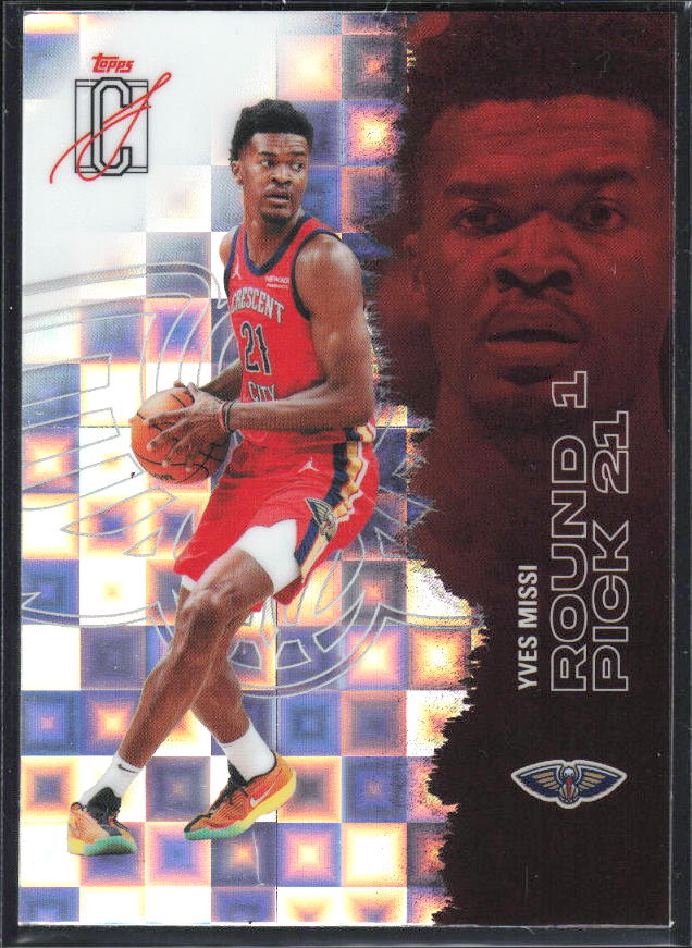 2025-26 Topps Signature Class #44 Yves Missi Chrome Pandora Refractor - framsida