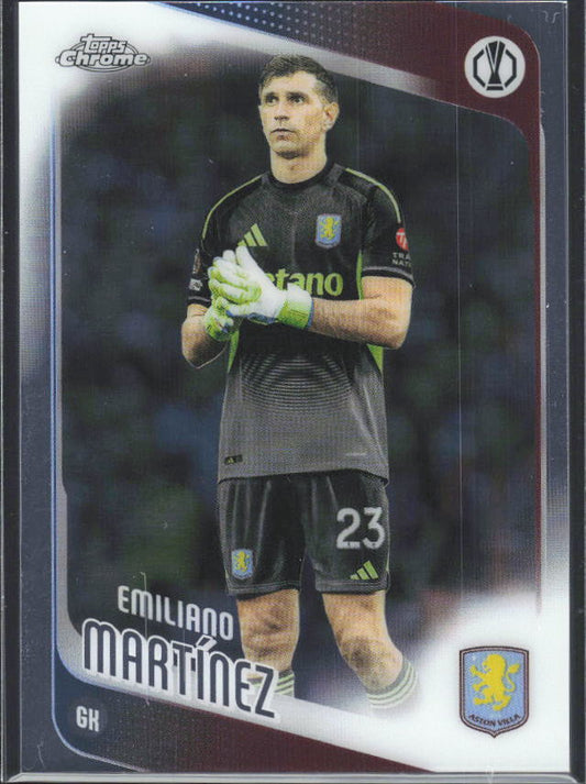 2025-26 Topps Chrome UEFA Club Competitions #75 Emiliano Martínez – framsida