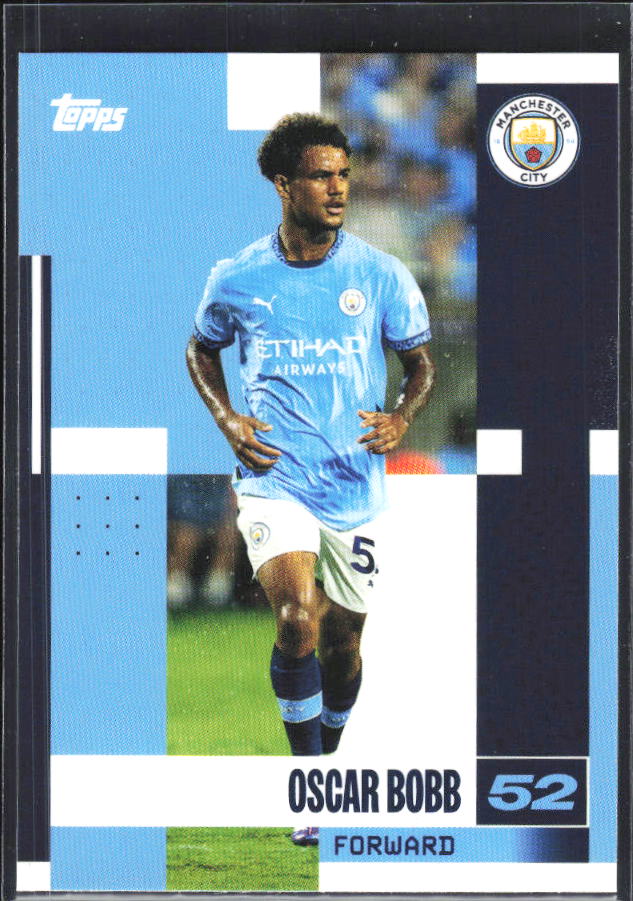 2024-25 Topps Manchester City Team Set #23 Oscar Bobb – framsida