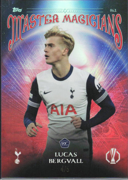 2024-25 Topps Total Football #1162 Lucas Bergvall Master Magicians /5 – framsida