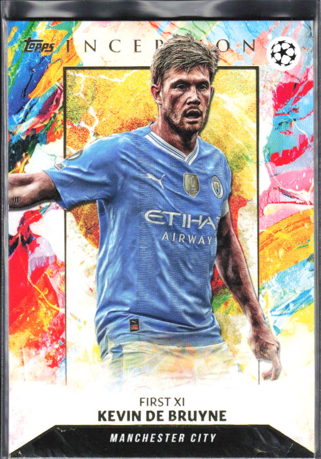2023-24 Topps Inception UEFA Club Competitions #8 Kevin De Bruyne First XI – framsida