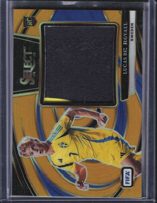 2024-25 Panini Select FIFA #JS-LB Lucas Bergvall Jumbo Swatches Gold Prizm 09/10 – framsida