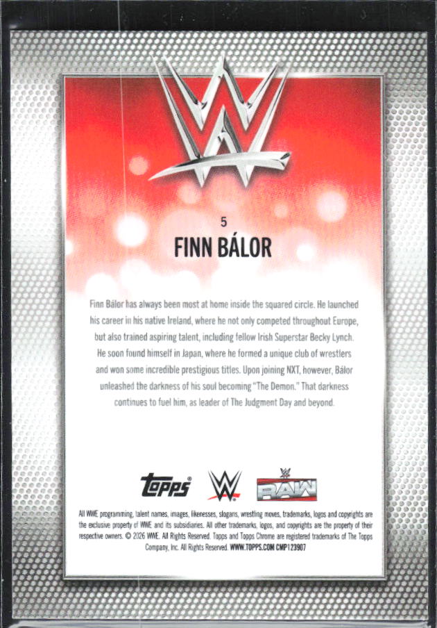 2026 Topps Chrome WWE #5 Finn Bálor – baksida