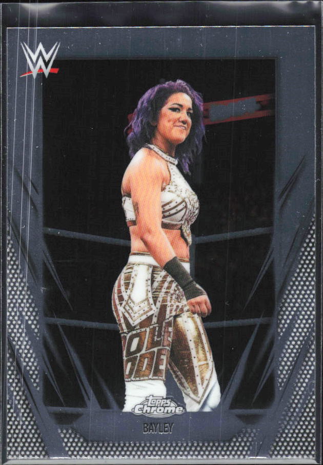 2026 Topps Chrome WWE #19 Bayley – framsida