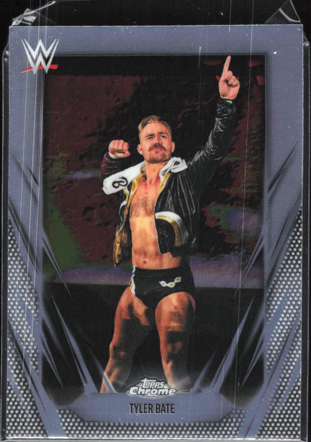 2026 Topps Chrome WWE #112 Tyler Bate – framsida