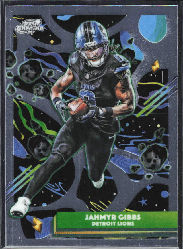 Jahmyr Gibbs 2025 Cosmic Chrome #32 – framsida