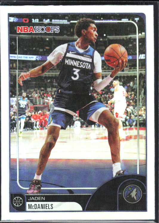 Jaden McDaniels 2025-26 NBA Hoops #94 – framsida