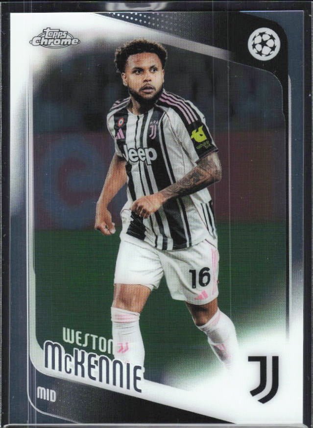Weston McKennie 2025-26 Topps Chrome UCC #15 – framsida
