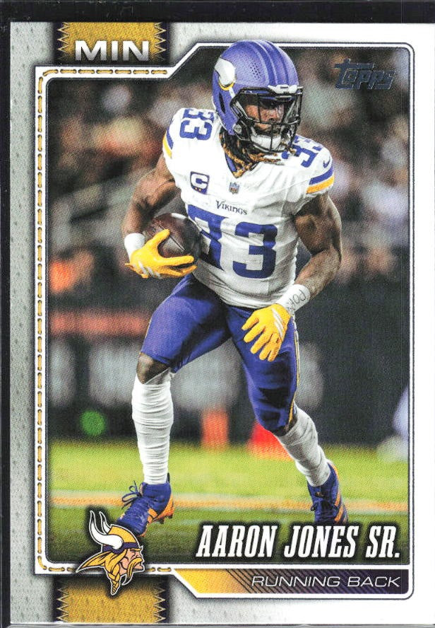 2026 Topps Flagship Football Aaron Jones Sr. #240 – framsida