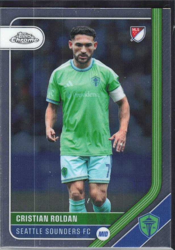 Cristian Roldan – 2026 Topps Chrome MLS #27 – framsida
