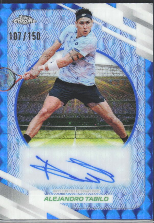 2026 Topps Chrome Tennis Alejandro Tabilo Auto Blue Geometric Refractor 107/150 #AO-ATO – framsida